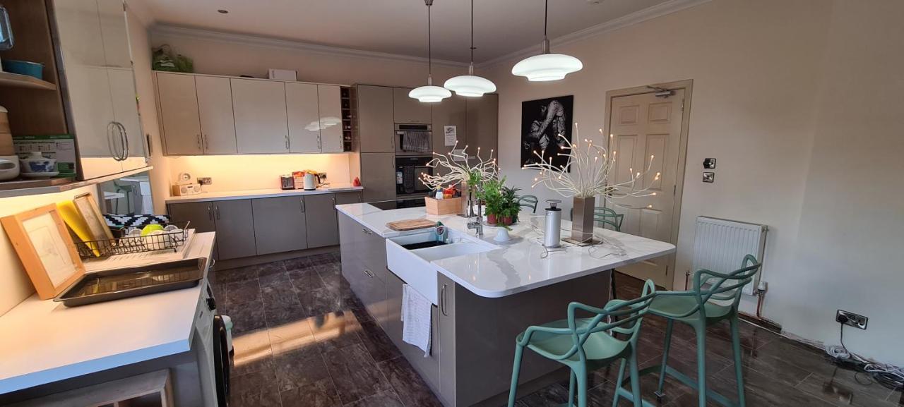 دندي 11 Somerville Place East المظهر الخارجي الصورة